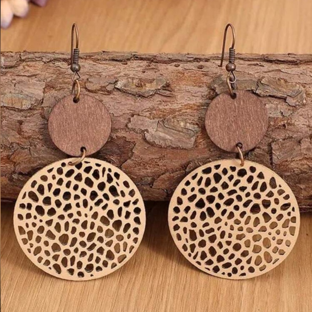 Lightweight Hollow Out Round Drop Earrings